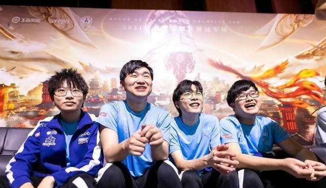 小翔很忙|Estar被QGhappy碾压遗憾止步,全员不在状态,下赛季或重组预定!