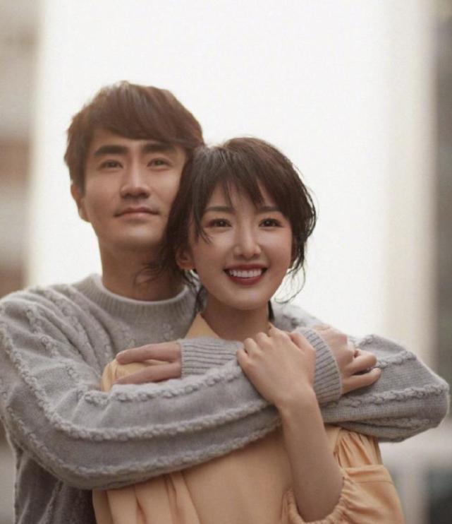 偶像练习生2018|再次合体，毛晓彤杨玏参加跨年晚会，网友直呼在一起！