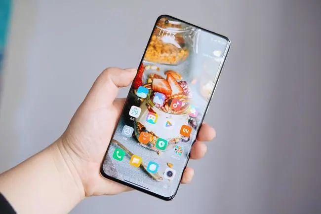 创投圈|为何小米能对标iPhone，回顾小米高端之路，原来雷军早已未雨绸缪