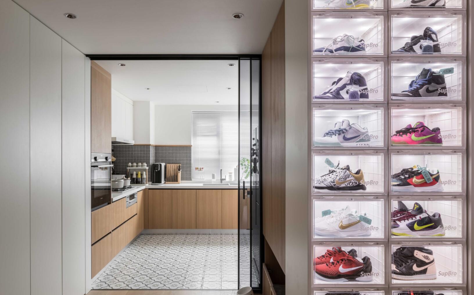 只是动了一面墙,就立马多出个衣帽间,这个布局思路真实用