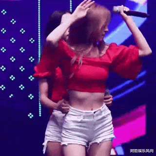 韩国女团|韩国女团又曝霸凌事件，外表清纯的她，竟被曝出要找人侵犯朋友