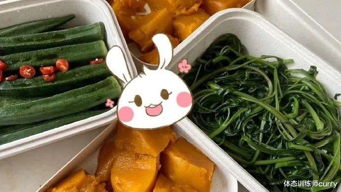 体态训练师curry|杭州168cm“蜜桃甜心”爆红，超惊艳的S形曲线很难让人不心动！