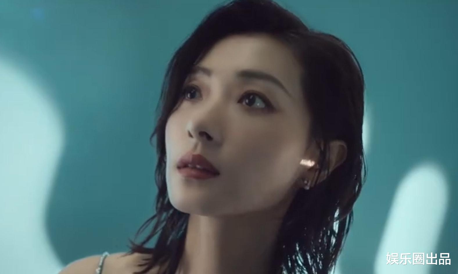 万茜|万茜代言国产护肤品，宣传片曝光引起热议，网友：博眼球太明显