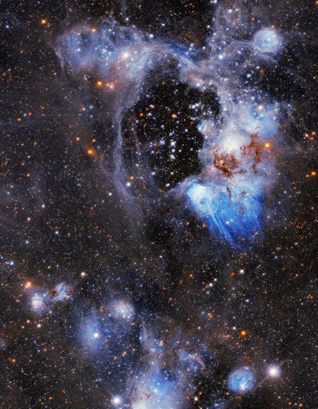250光年内空无一物,哈勃拍到的N44星云,究竟发生了什么?