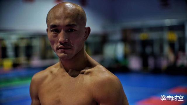 武僧一龙 佩服！武僧一龙公开披露减肥数字，减肥前体重超过泰森