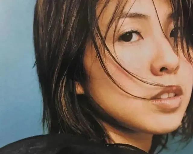 许茹芸|她曾与王菲齐名，却靠结婚翻红，39岁闪婚后，分居7年住小房子