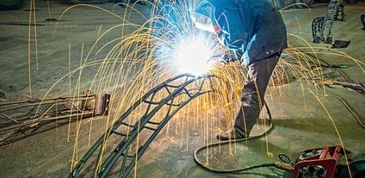 招聘|现在3500块钱招聘一个懂技术的电焊工，有这么难吗？