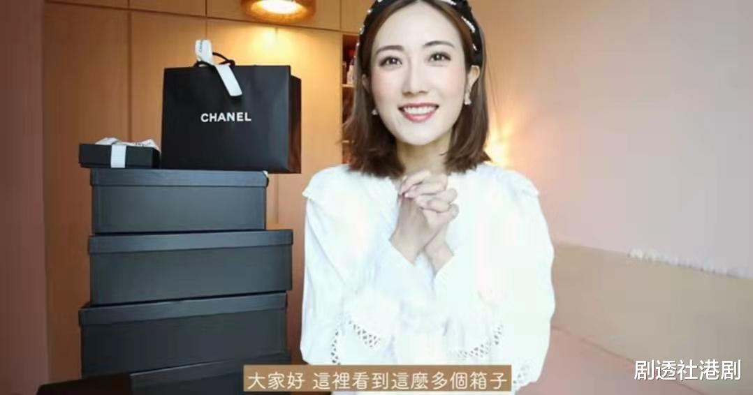 杜源|自认“拜金”！TVB话题小花高调晒出多款名牌包，有钱都未必能买到