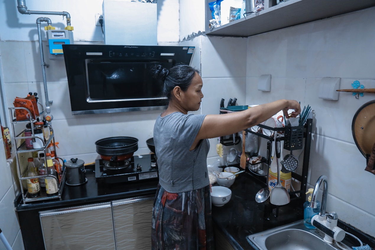 医生|女儿瘫痪，自己又患癌症：我们母女俩只是想要活下去