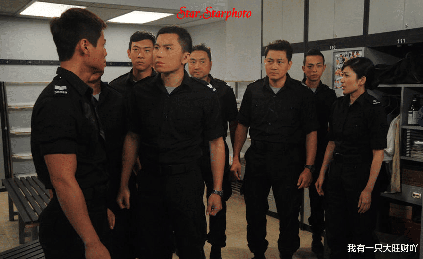 杜天宇|《飞虎》贼王与孤女，本该过冷血无情的日子，却偏偏爱得感人至深