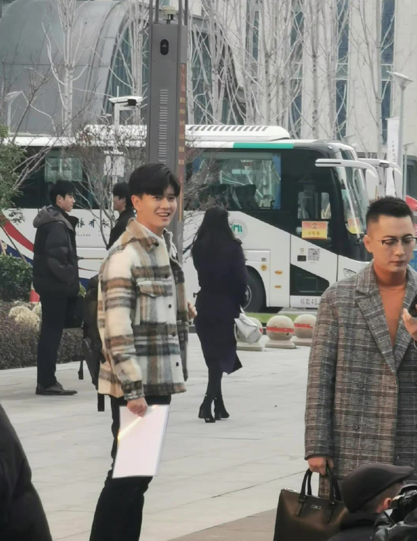 任嘉伦|任嘉伦首谈新剧,投入心血比较多,一人分饰多角,女主加油吧