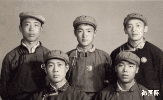 发型|中国男人100年发型变迁史，一个时期一个发型，你更喜欢哪个？