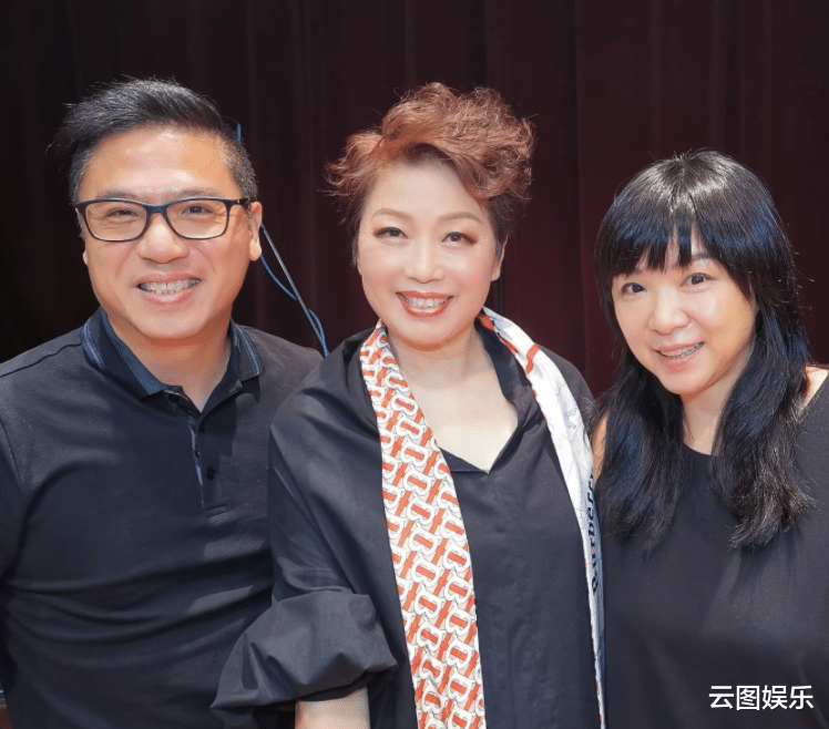 刘诗诗|江华当妻子演唱会表演嘉宾，58岁身材消瘦变化大，邵美琪现身支持