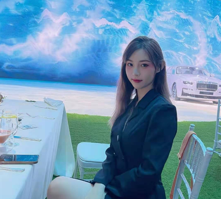 李若彤|网红痞幼失恋不久，视频中很快就有了新男主，炒作也是要有底线的