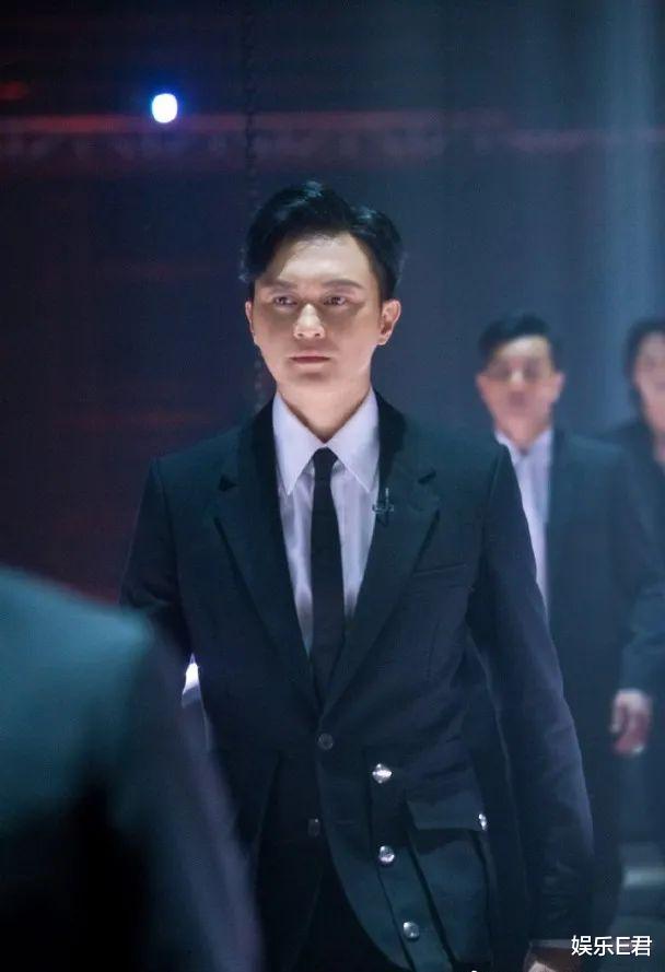 娱乐圈|娱乐圈男性审美回归正常，《披荆斩棘的哥哥》禁止嘉宾咬唇扭胯