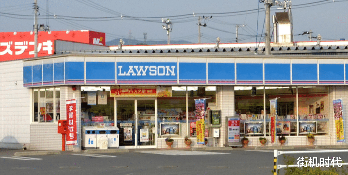 漫畫|經典街機《街頭霸王》你不知道的內幕，隆的親妹妹早已在3代登場