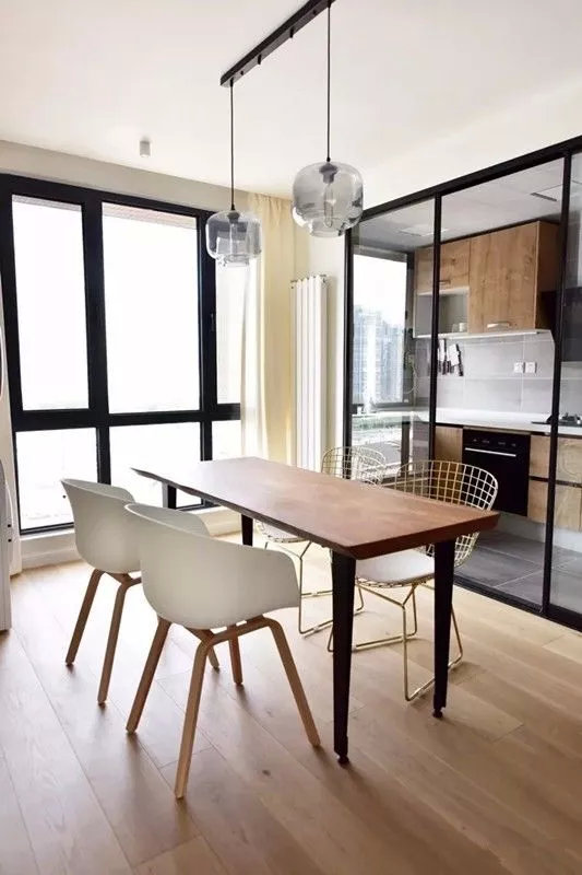 这样的现代简约风新房，是多少年轻人的梦想，你喜欢吗？