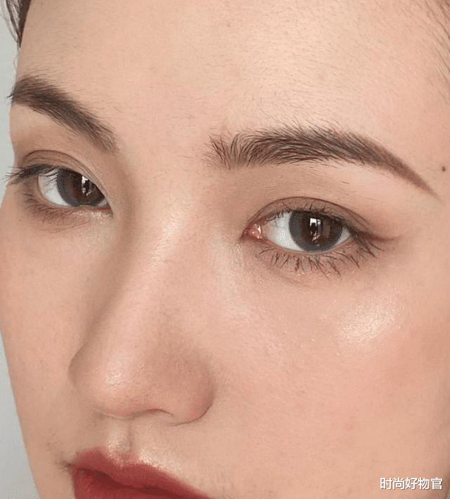 时尚好物官|建议女人:无论多忙,出门要化淡妆,教你正确顺序,好看又易学