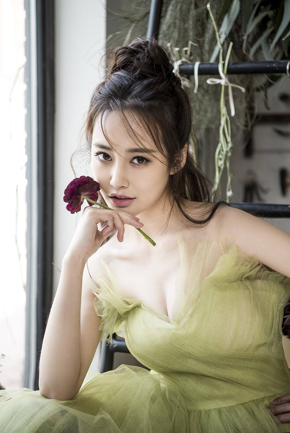 高瀚宇|《雪中悍刀行》14位美女换上现代装,一个比一个惊艳,你喜欢哪个