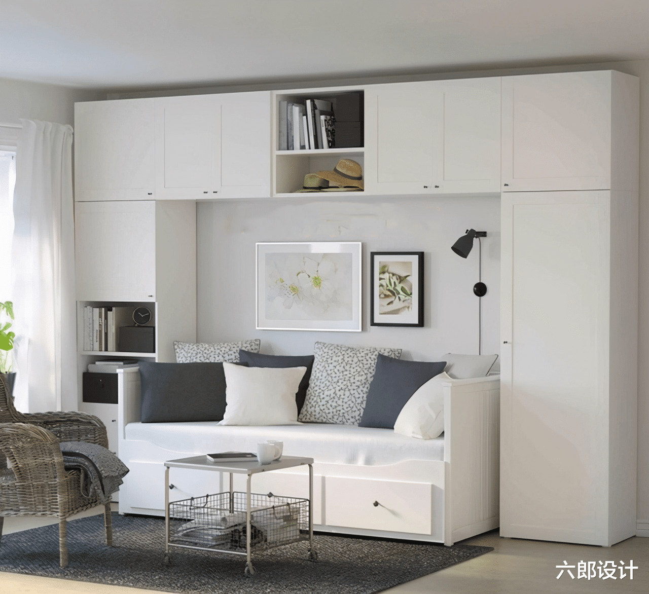 老年小妙招|到邻居家串门，被他家沙发后n字型柜子给吸睛了，收纳设计真巧妙！