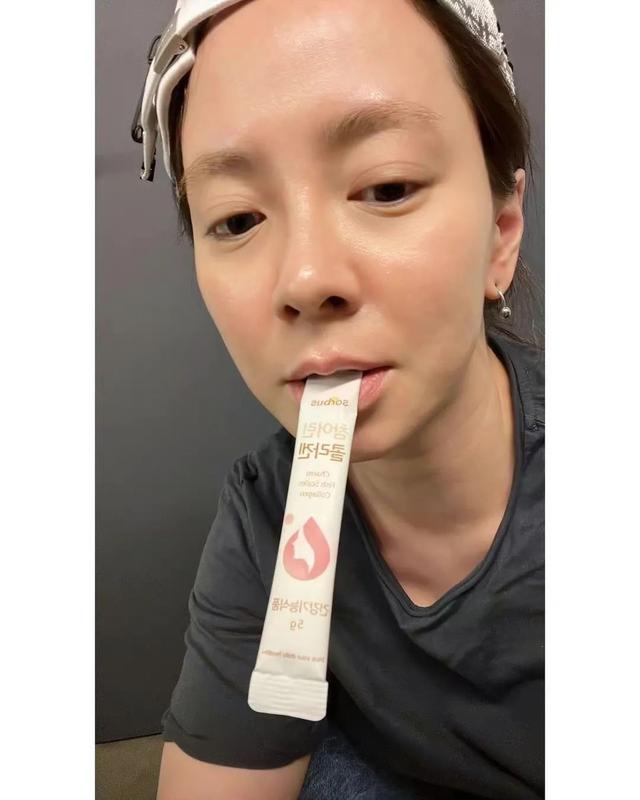 医美|圈内「素颜天花板」颜值大翻车，无数网友血书求她去做医美