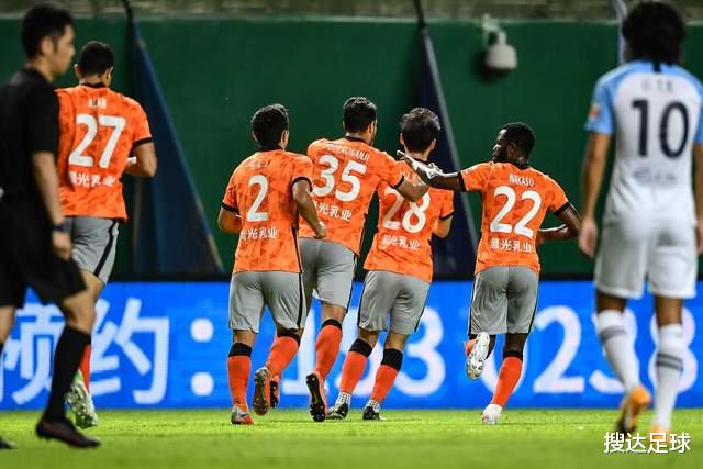 中超|4-2！中超土豪疯狂羞辱榜首队+飙升3位，顶级外援组合彻底爆发