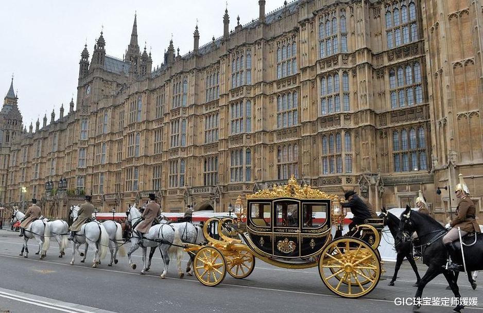 GIC珠宝鉴定师媛媛|英女王的黄金马车，加名贵宝石的点缀，比任何豪车都霸气有历史感