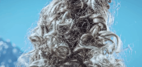 谢娜|“回眸一笑”真的不要硬演，有人倾倒众生，有人我想给她按回去