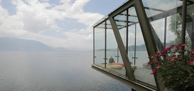 杨丽萍|杨丽萍海景豪宅内景曝光！双腿大开坐姿豪放，餐桌油腻一片凌乱