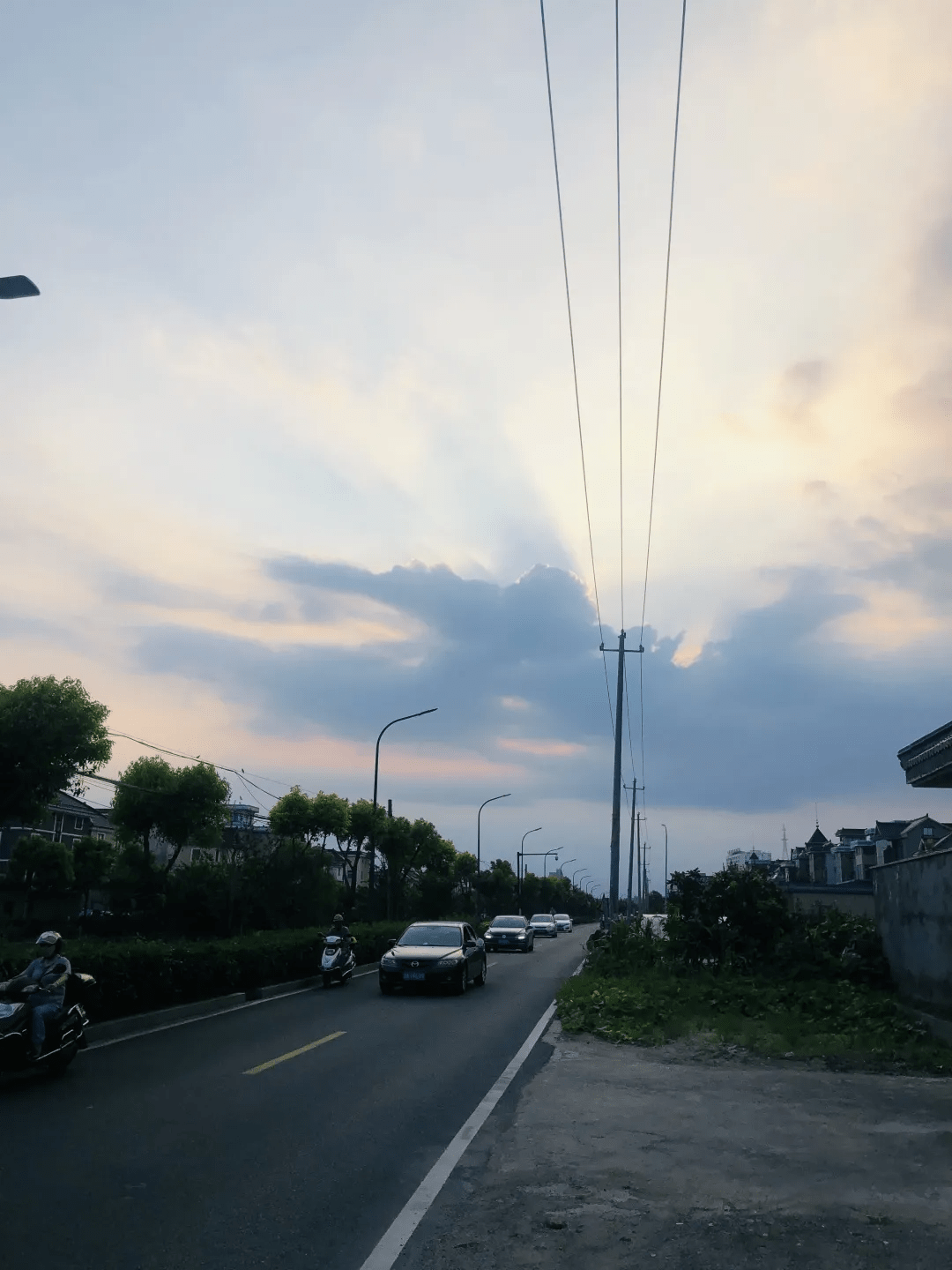 丑故事|女儿刚出生就患了怪病,不吃不喝,长大后又吃到停不下来