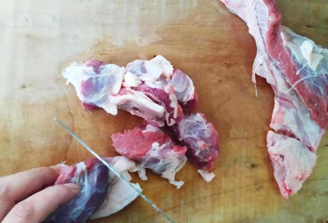 店小二的文字馆|今年春节55一斤的熟牛肉是真牛肉吗？