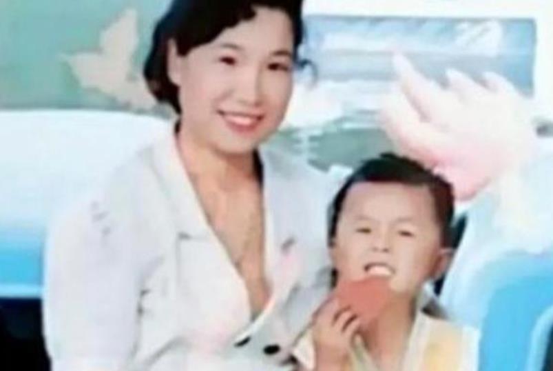 杜新枝|杜新枝发文试图洗白，却意外锤自己，用92年身份为何还办95年的？