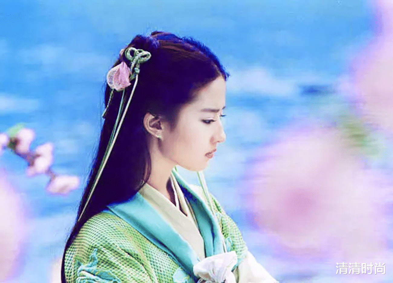 仙剑奇侠传|2005年《仙剑奇侠传》爆红全国，16年过去了，有人红火，有人凄凉