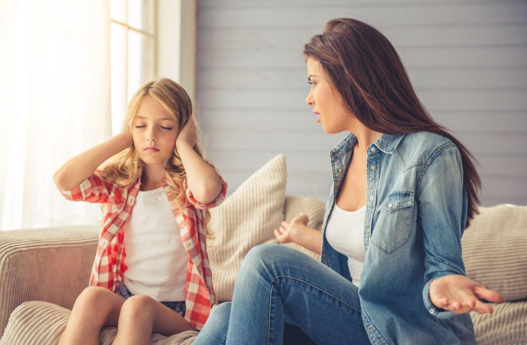 Ainee妈咪|没能力的妈妈，大多都喜欢跟孩子“瞎计较”，给娃拖后腿却不自知