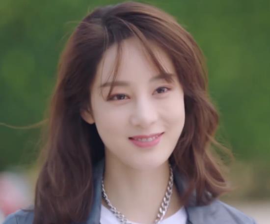 赵美延|张予曦时尚艳丽，赵圆瑗御姐范儿十足，《夜色暗涌时》选角很厉害
