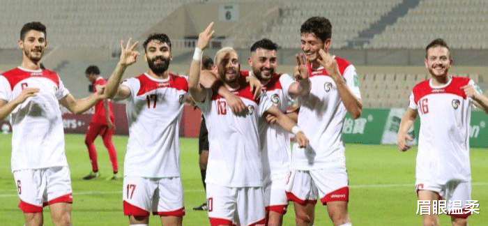 眉眼温柔 0-0!世预赛又爆大冷!鱼腩逼平亚洲冠军,国足战沙特前收获利好