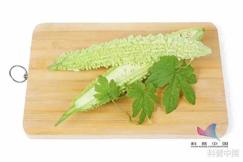 苦瓜|原来苦瓜熟了是甜的!吃苦瓜真的能降血糖了?别再被骗了