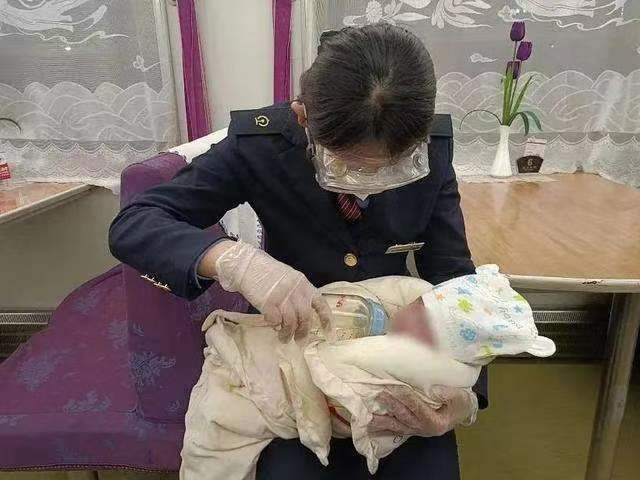 亲姥姥收11万“营养费”,卖掉满月外孙,未成年妈妈是悲剧源头