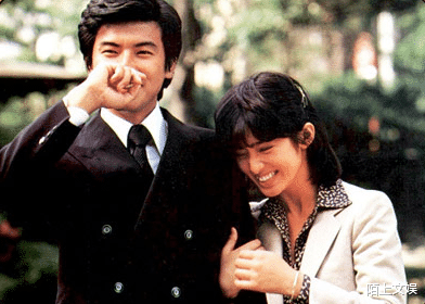 三浦友和|41年前，红极一时的山口百惠嫁给三浦友和，咧嘴笑露出一口小虎牙