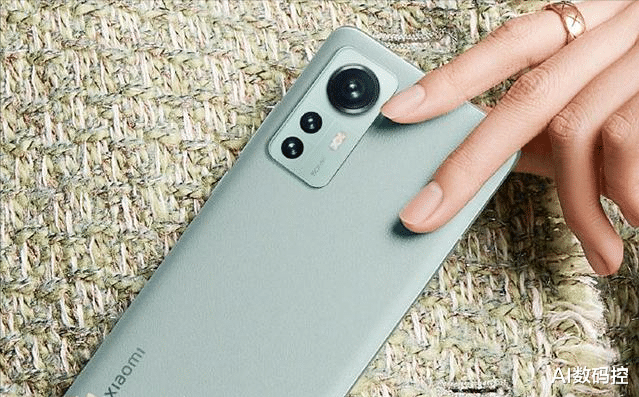 小米科技|苹果强对手来了,5分钟销售额破18亿,6.28英寸+骁龙8 Gen1