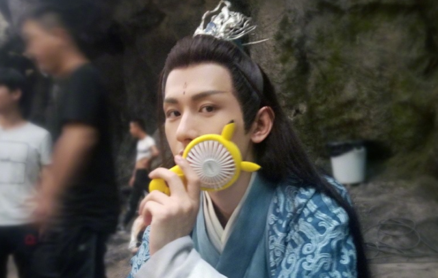 成毅|出道十年21部作品傍身的他，本可以一跃成名，最后被经纪人坑惨了