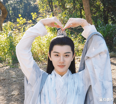 范丞丞|虽说“男看鼻子”，但这些男演员的“大鼻子”，写满了“假”字