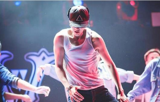 向佐|“从大胖子变成男神”的7位明星，个个很励志，向佐减掉90斤