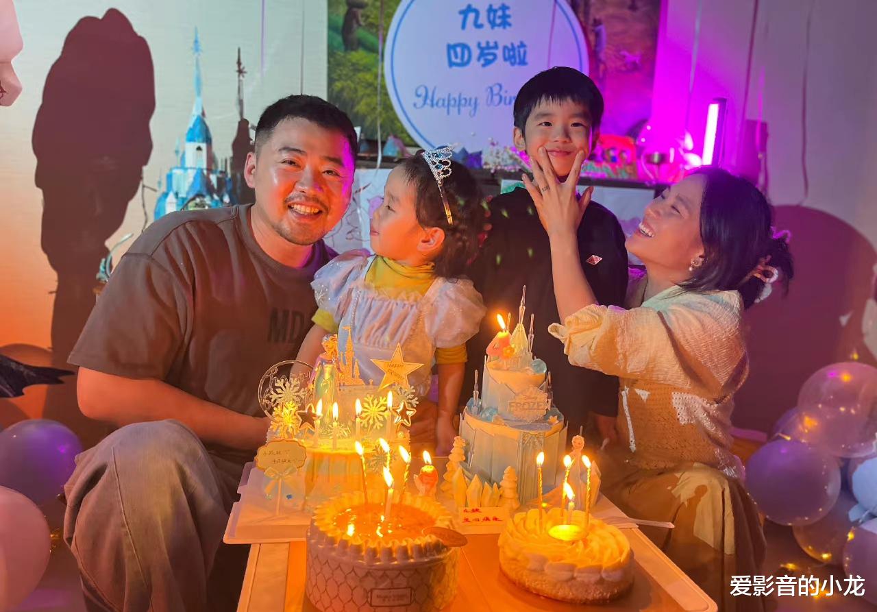 黄英|32岁黄英发布新歌宣传照,两个孩子的母亲依然如少女般纯真美丽