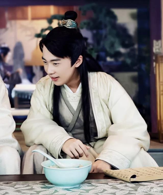 郭麒麟|赘婿热播郭麒麟恋情曝光，不是31岁的宋轶，会是20岁的蒋依依吗？