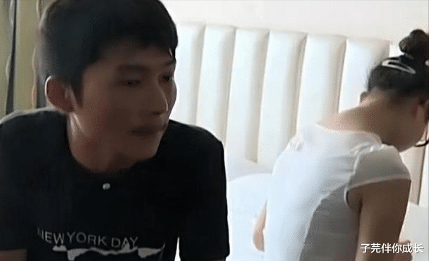子芫伴你成长 孩子1岁发现非亲生，暴露真相后女子下跪哭诉：都是上网惹的祸