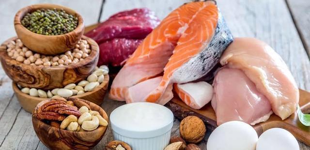 牛奶|52岁的陈红暴瘦20斤,颜值直线上升,减肥方法或许也适合你