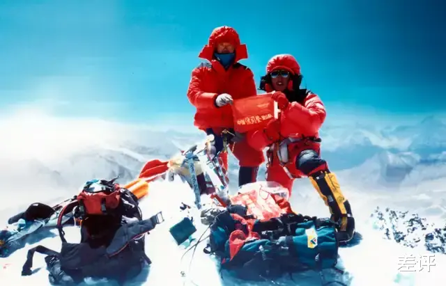 杨紫|为了测试居然跑去珠峰，波司登今年把羽绒服玩儿出花了