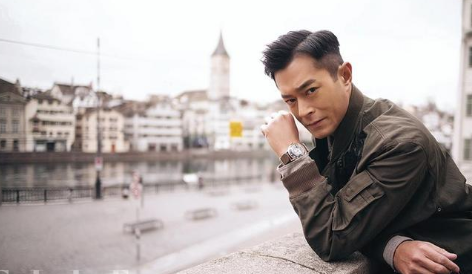 爱国|国家虽在整顿娱乐圈乱象,但这十位爱国明星,却感动所有人