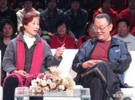 马东|老戏骨吕中：22岁嫁小学同学，3个孩子事业有成，儿媳是国际影后